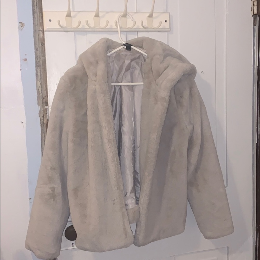 Simply Vera fur coat😍